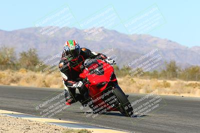 media/Feb-13-2022-SoCal Trackdays (Sun) [[c9210d39ca]]/Turn 7 Inside (1040am)/